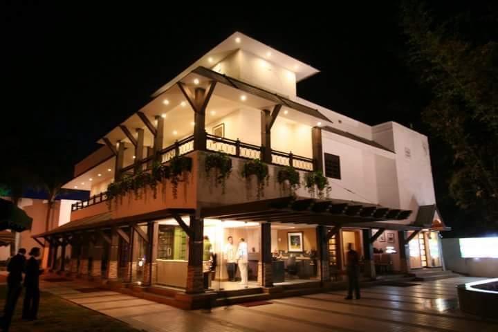 Hotel Florence Rāipur Exteriör bild